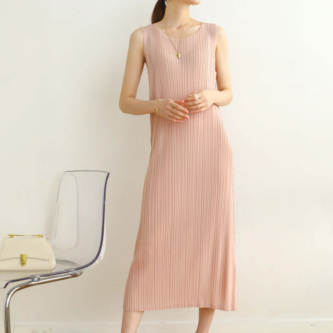 Japanese Style Pleated Sleeveless Dress