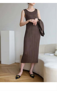 Japanese Style Pleated Sleeveless Dress