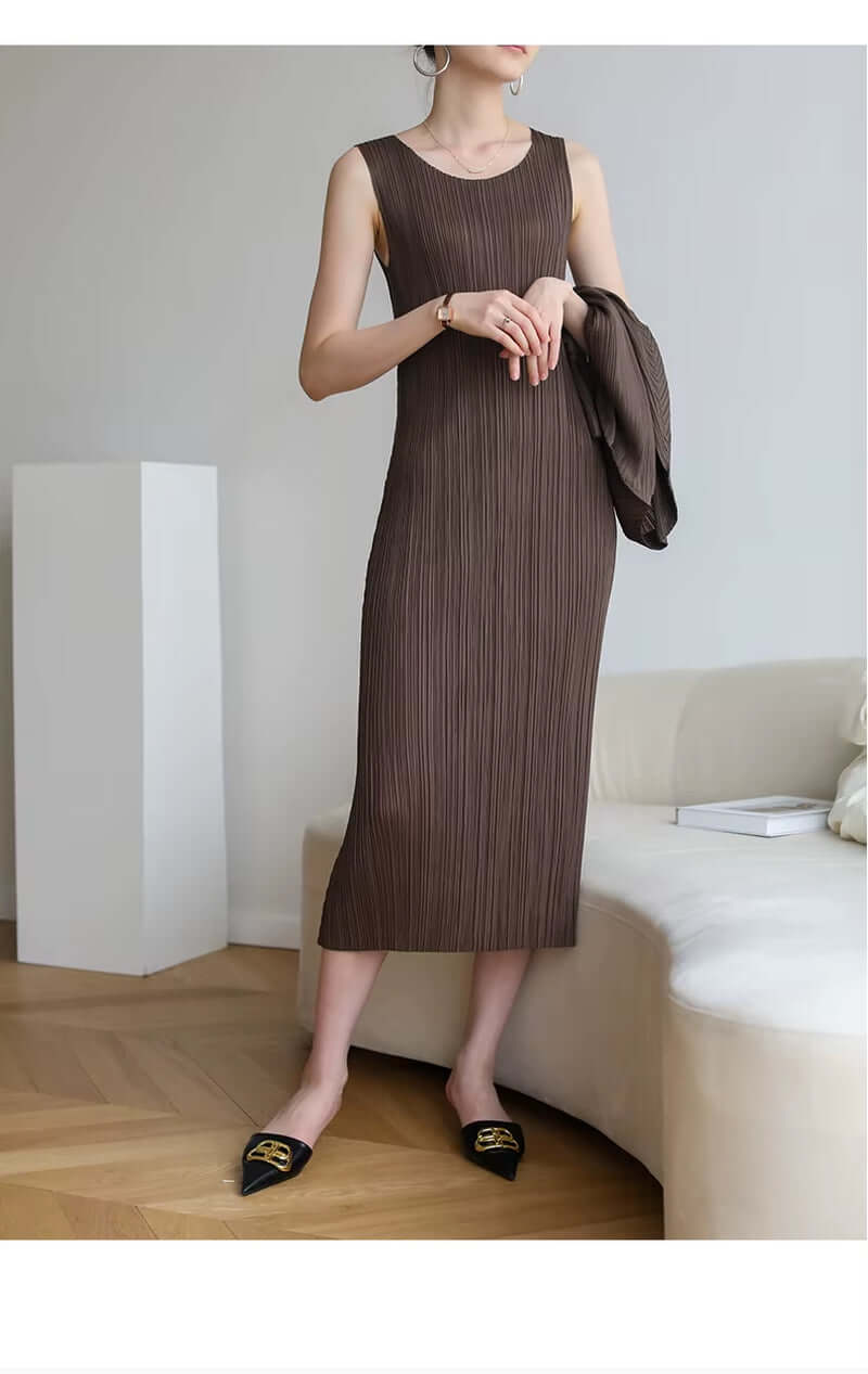Japanese Style Pleated Sleeveless Dress